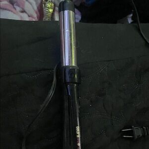 Gold’n hot professional styling tool